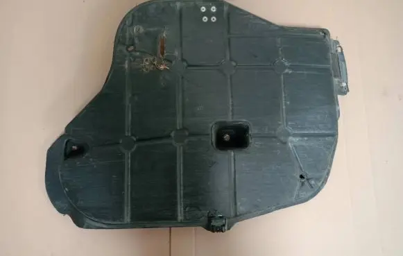Maserati Ghibli Engine splash shield/under tray NMA1240