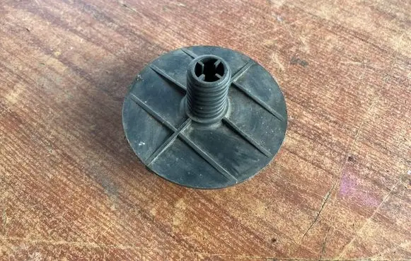 Renault Scenic II - Grand scenic II Spare wheel bolt 8200317791