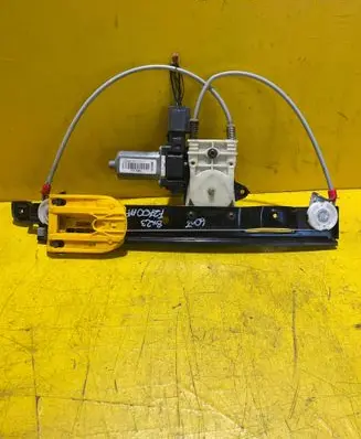 Jaguar XF X250 Sliding door motor assembly 8X23F2700AF