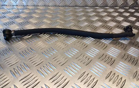 Breather/breather pipe/hose