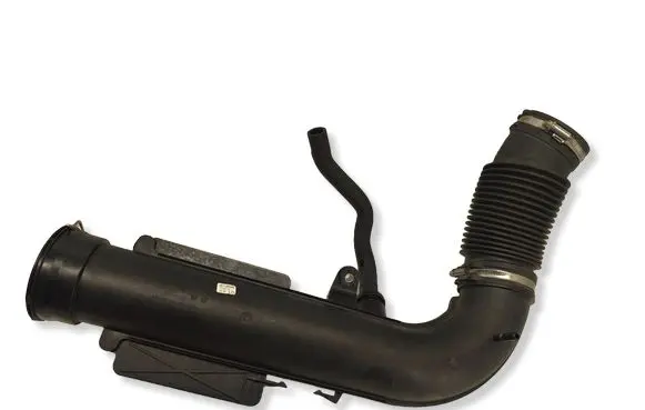 Volvo XC40 Air intake duct part 32222141 32224385