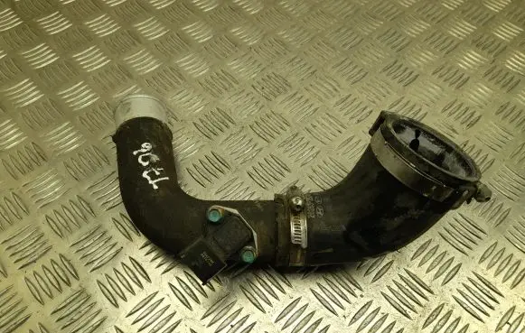 Hyundai Tucson TL Air intake hose/pipe 282632B740