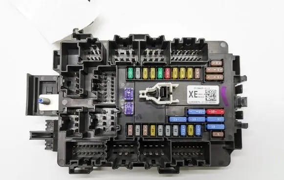 Tesla Model X Fuse module 1034409-01-E