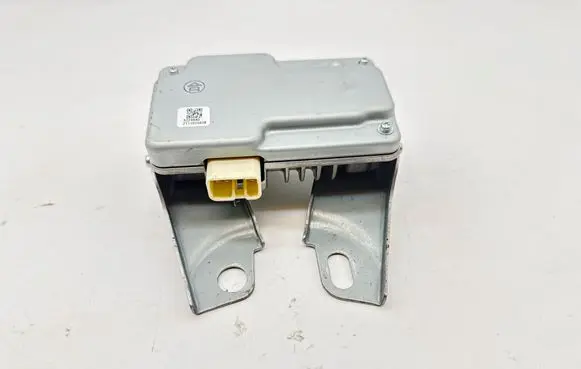 Subaru Ascent Voltage converter inverter 5224640 2111015638