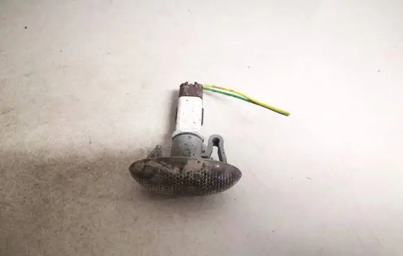 Peugeot 206 Front fender indicator light