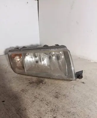 Skoda Fabia Mk1 (6Y) Headlight/headlamp