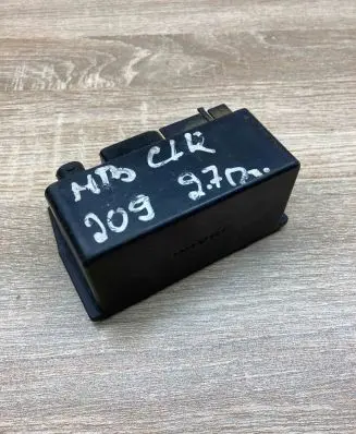 Mercedes-Benz CLK A209 C209 Glow plug pre-heat relay