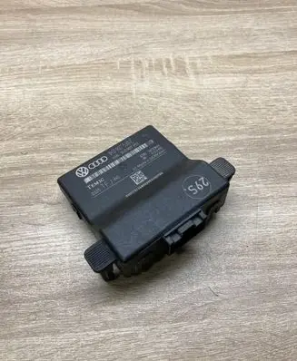 Volkswagen Touran I Gateway control module 1K0907530E 1K0907951