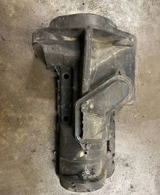 Volkswagen Polo IV 9N3 Oil sump strainer pipe 045103669E