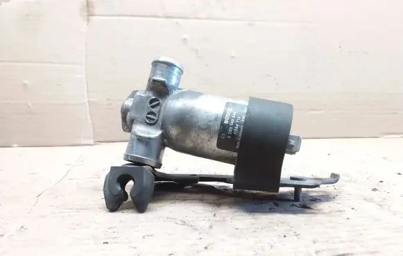 BMW 5 E39 Idle control valve (regulator) 0280140545 1744713