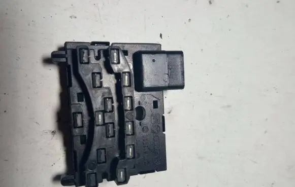 Volkswagen Golf V Steering angle sensor 1K0959654 00413141 00203530