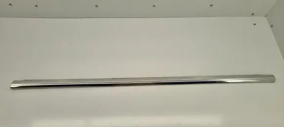 Mercedes-Benz COMPAKT W115 Rear door glass trim molding