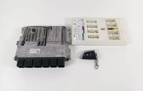 Engine ECU kit and lock set