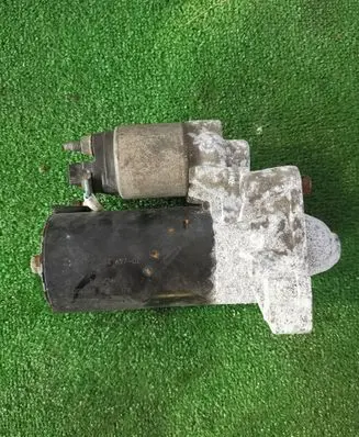 Mini One - Cooper Coupe R56 Starter motor 7552697