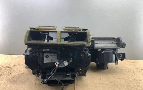BMW 3 E90 E91 Interior heater climate box assembly 6947275 64116947275 64119132570
