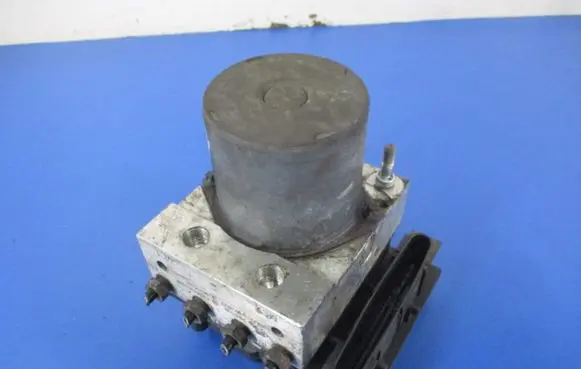 Smart ForFour I ABS Pump A4544201175
