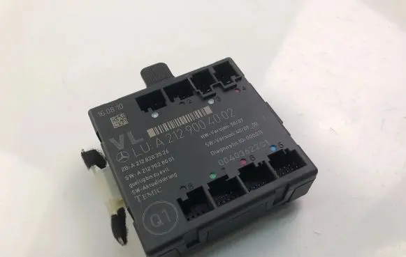 Mercedes-Benz E A207 Other control units/modules A2129004002