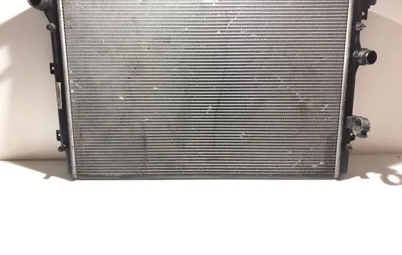 Coolant radiator
