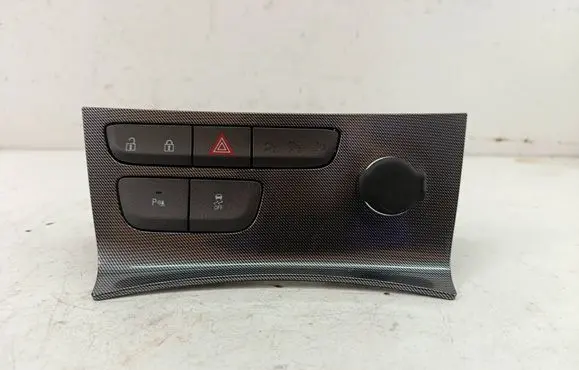 Chevrolet Malibu Central console control unit 21828764