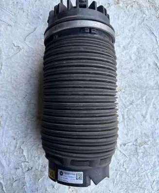 Ram 1500 Rear air suspension bag/shock absorber P68260938AA 12215100692 15540001673