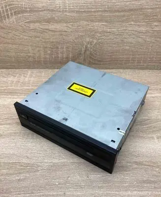 Audi A8 S8 D3 4E Navigation unit CD/DVD player 4E0919887C 4E0910887D