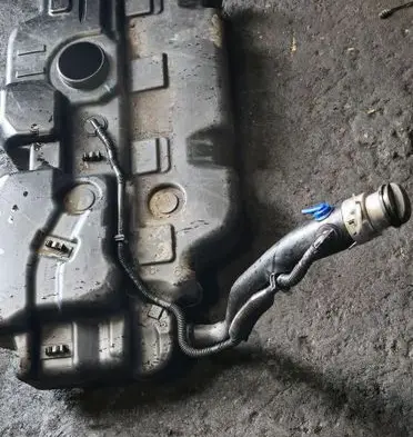 Volkswagen Crafter Fuel tank brak