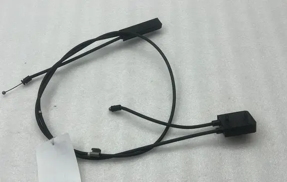 Engine bonnet/hood lock release cable