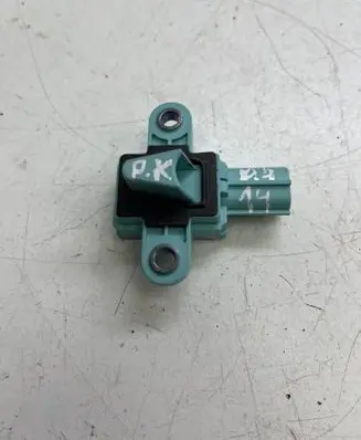 Audi A4 S4 B8 8K Airbag deployment crash/impact sensor 8K0955557C