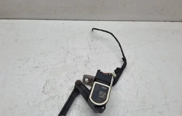 BMW 7 F01 F02 F03 F04 Rear air suspension level height sensor 6788573 37146788573