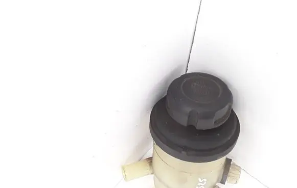 KIA Carnival Power steering fluid tank/reservoir 571504D100