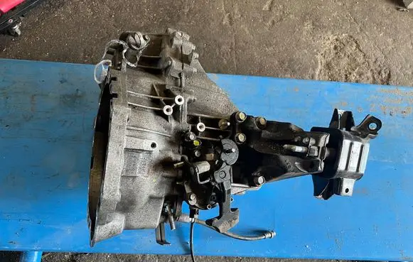 Hyundai i30 fastback Manual 6 speed gearbox ZG24KJ
