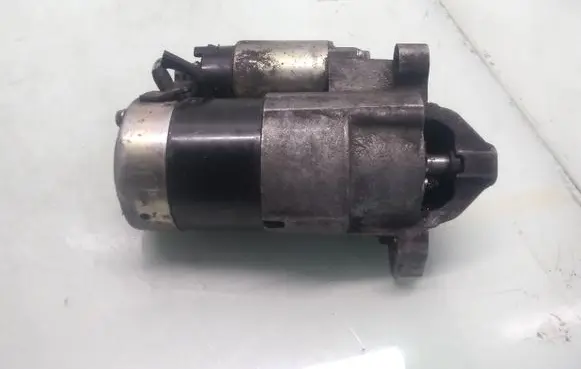 Renault Megane II Starter motor 8200227092
