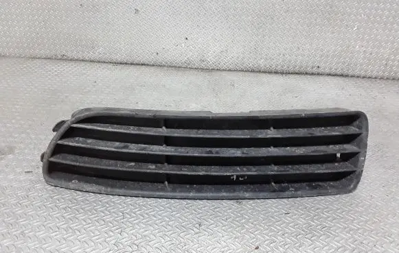 Audi A4 S4 B5 8D Front bumper lower grill 3D0807345B