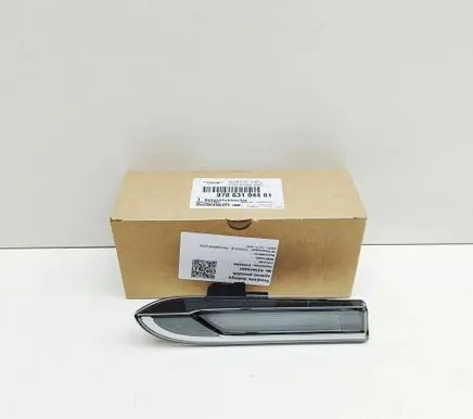 Porsche Panamera (970) Front fender indicator light 97063104401