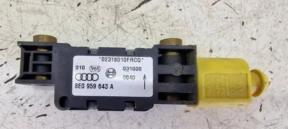 Audi A4 S4 B6 8E 8H Airbag deployment crash/impact sensor 8E0959643A