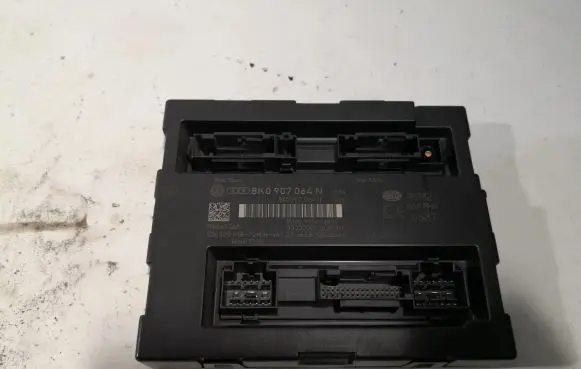 Audi A4 S4 B8 8K Comfort/convenience module 8K0907064N
