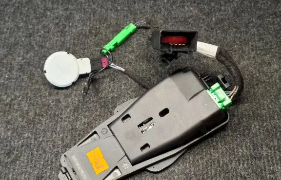 Volvo V70 Rain sensor 31387311