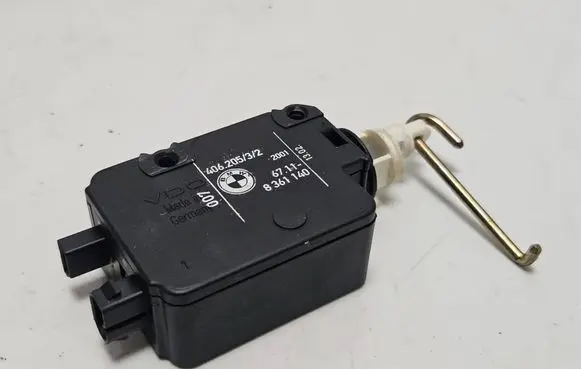 BMW Z3 E36 Tailgate boot lock/latch motor 8361140 40620532