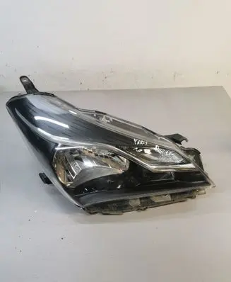 Toyota Yaris Headlight/headlamp