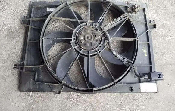 Hyundai Tucson JM Radiator cooling fan shroud 253802EXXX