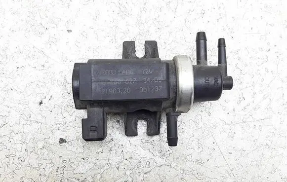 Audi A6 S6 C4 4A Turbo solenoid valve 1H0906627 05T237 72190320