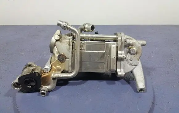 BMW X5 E53 EGR valve cooler 8598309