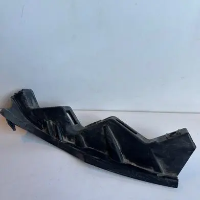 Volkswagen PASSAT B6 Front bumper mounting bracket 3C0807890