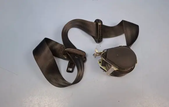 Renault Kangoo II Front seatbelt 8200448753