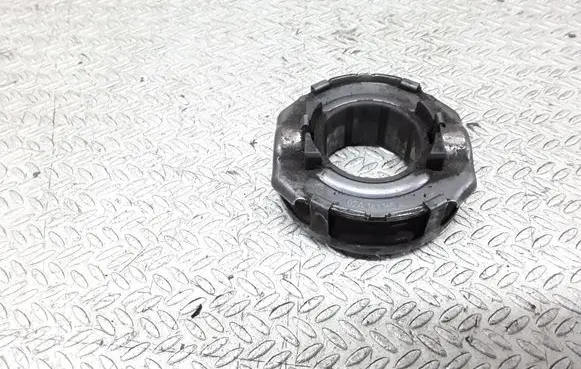 Skoda Fabia Mk1 (6Y) clutch release bearing 02A141165A