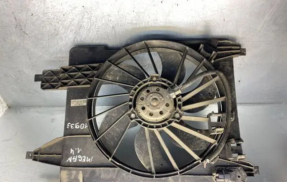 Renault Megane II Radiator cooling fan shroud 8240426 8200222998 25201700