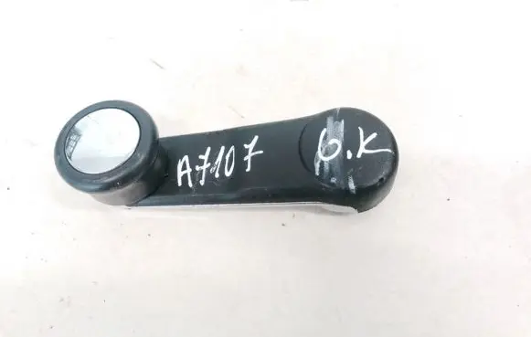 Audi 100 S4 C4 Front door window winding handle 