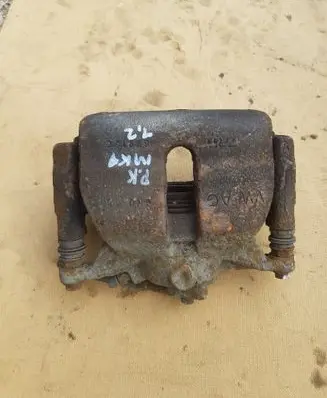 Volkswagen Golf VII Front brake caliper