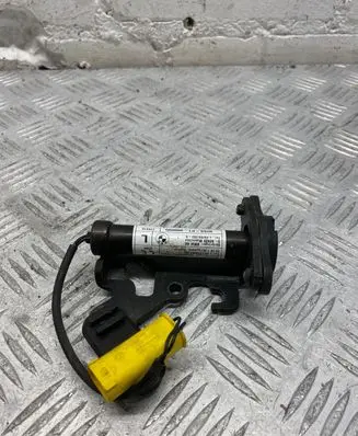 BMW X6 F16 Bonnet Pedestrian Airbag Actuator ALZ32601903 7326019