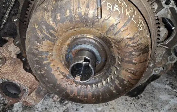 Land Rover Discovery 3 - LR3 Torque converter 